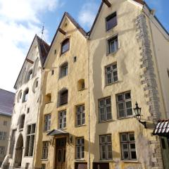 The Three Sisters Hotel
